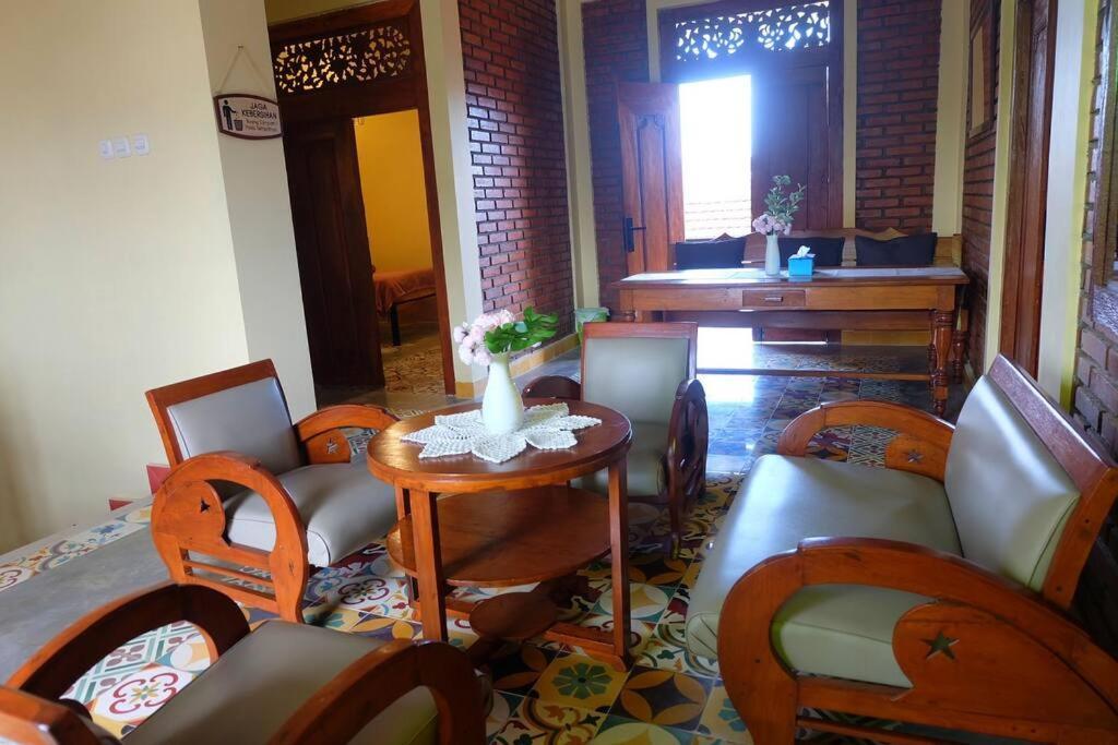 Sabi House Lesmana 2 By Simply Homy Villa Yogyakarta Bagian luar foto